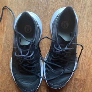 Lululemon blissfeel running shoes